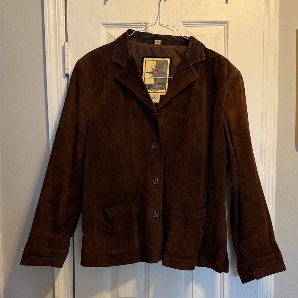 Classic Women's Brown Suede Jacket - Timeless Style